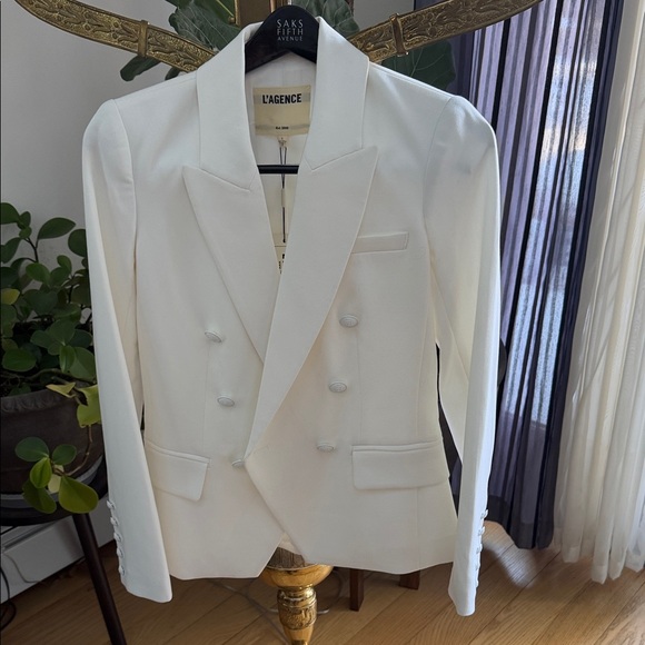 L'AGENCE Jackets & Blazers - L'AGENCE Ivory Double-Breasted Blazer NWT SIZE 2